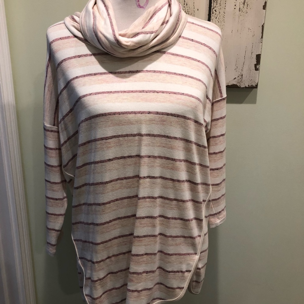 Lou and Grey- Loft cowl neck sweatshirt
